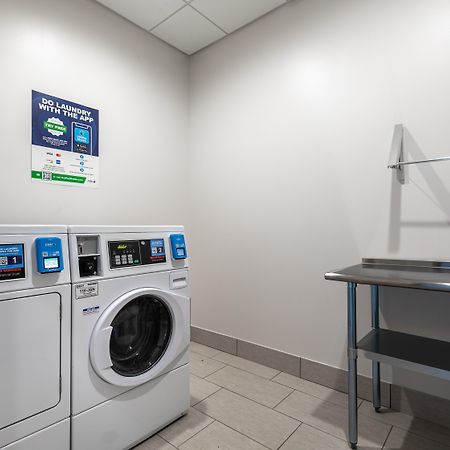 Holiday Inn Greenville - Woodruff Road By Ihg Bagian luar foto