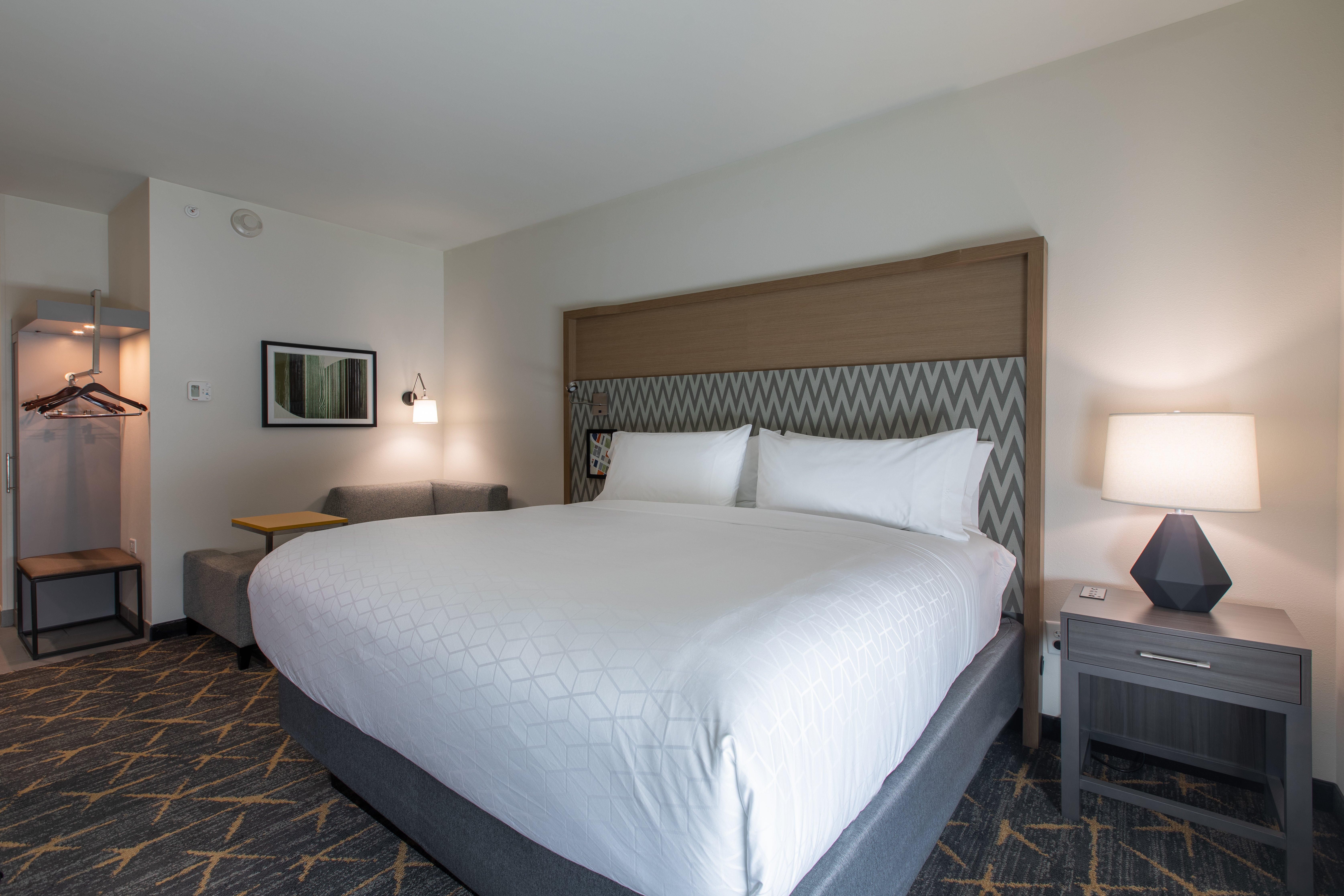 Holiday Inn Greenville - Woodruff Road By Ihg Bagian luar foto