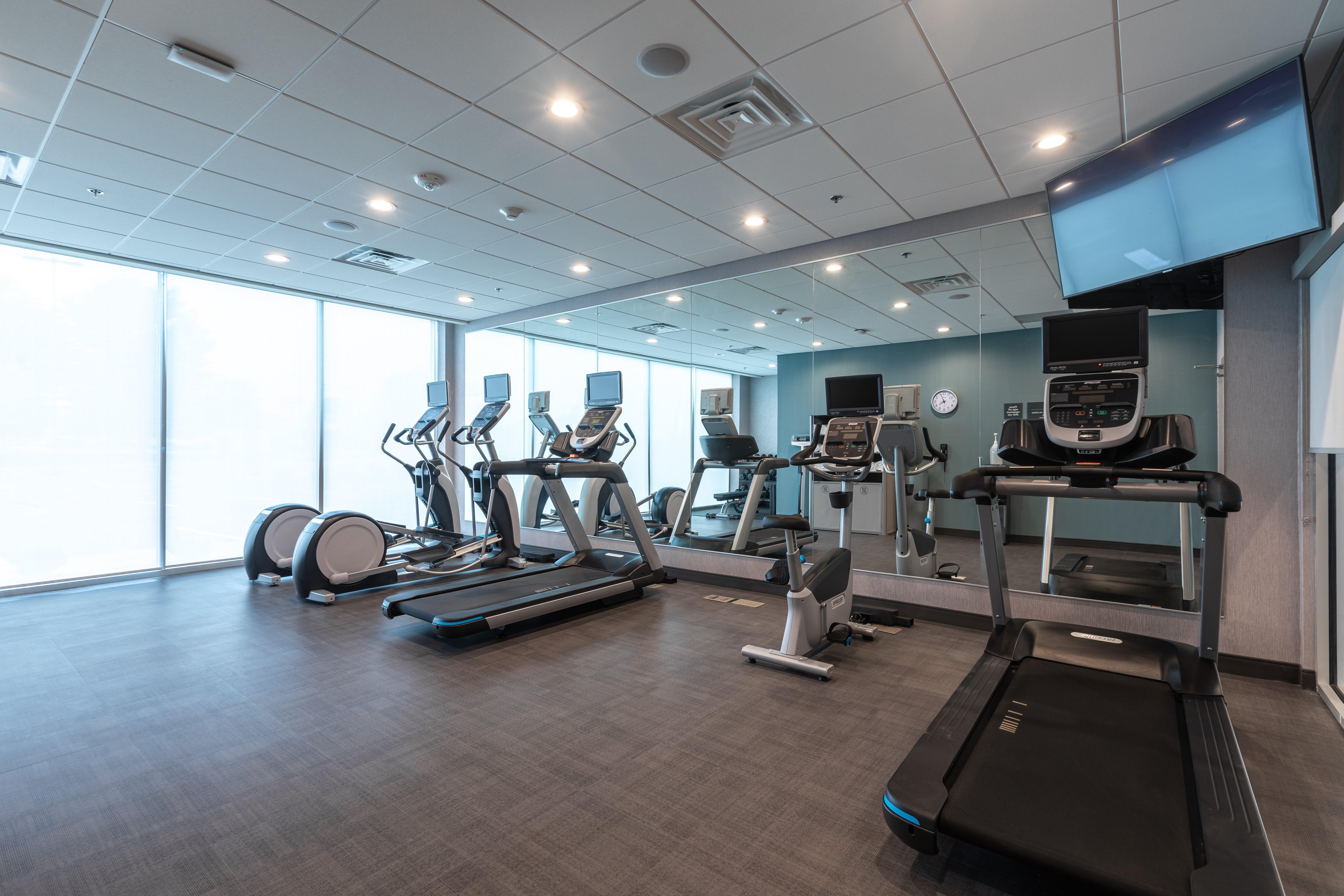 Holiday Inn Greenville - Woodruff Road By Ihg Bagian luar foto