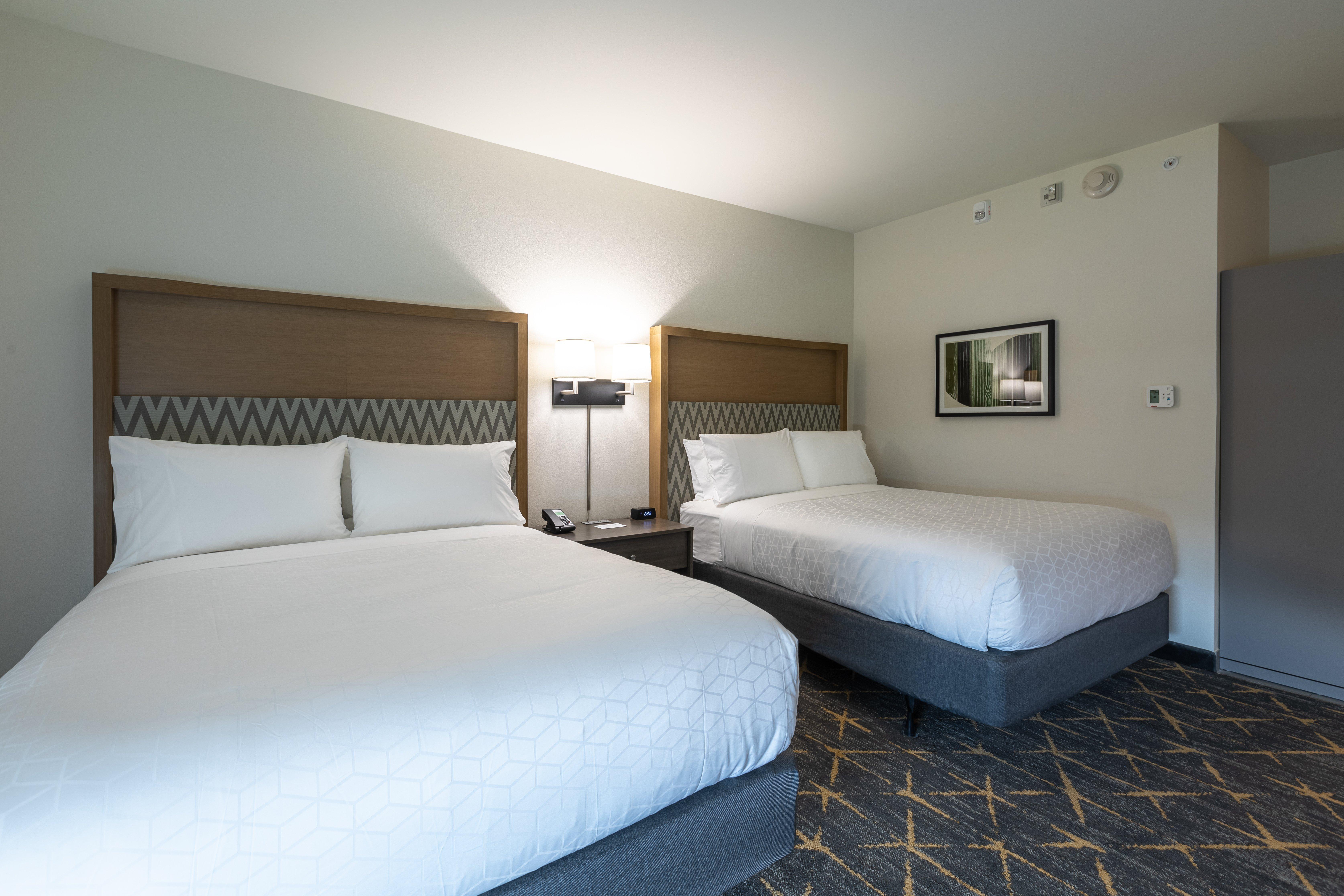 Holiday Inn Greenville - Woodruff Road By Ihg Bagian luar foto