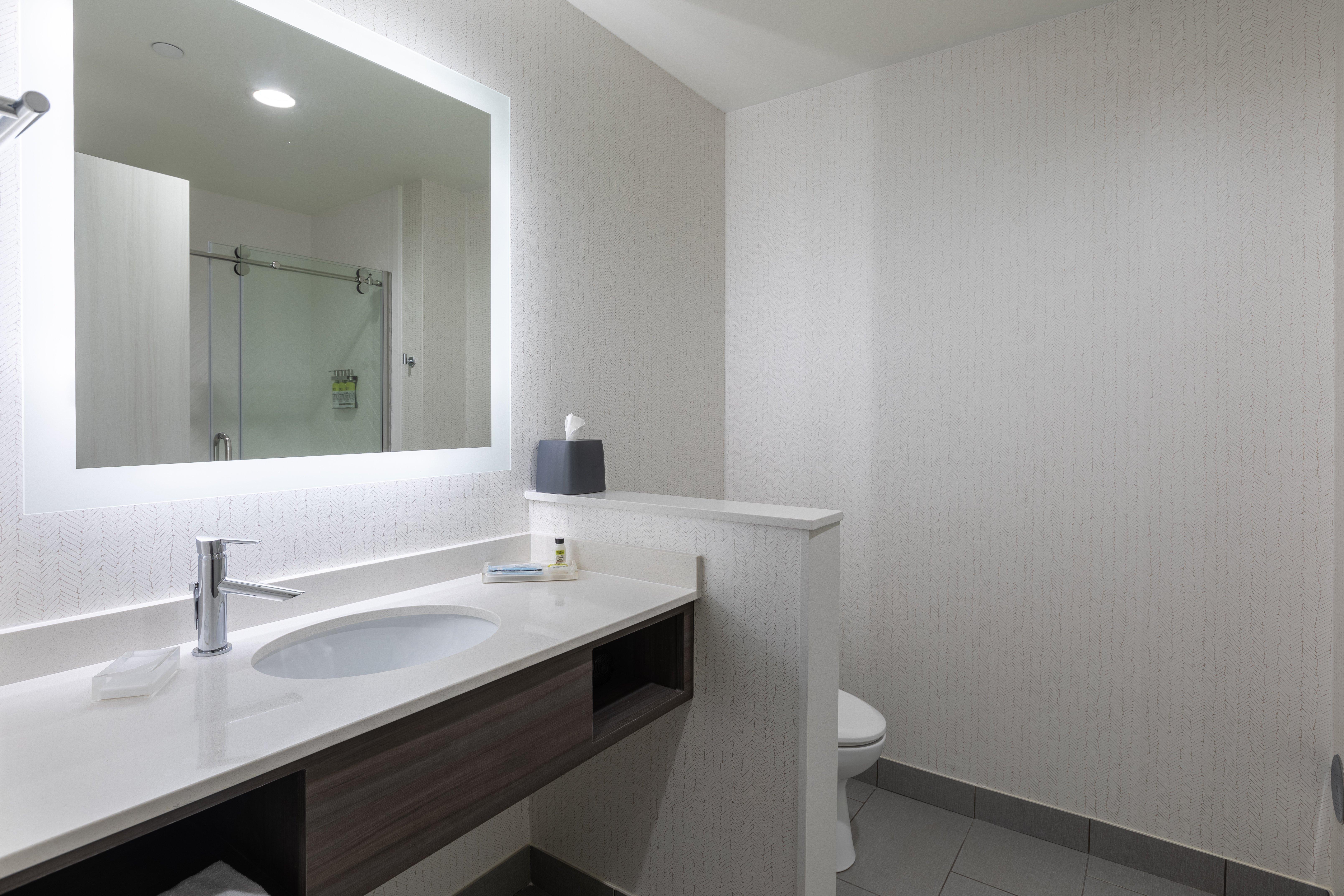 Holiday Inn Greenville - Woodruff Road By Ihg Bagian luar foto