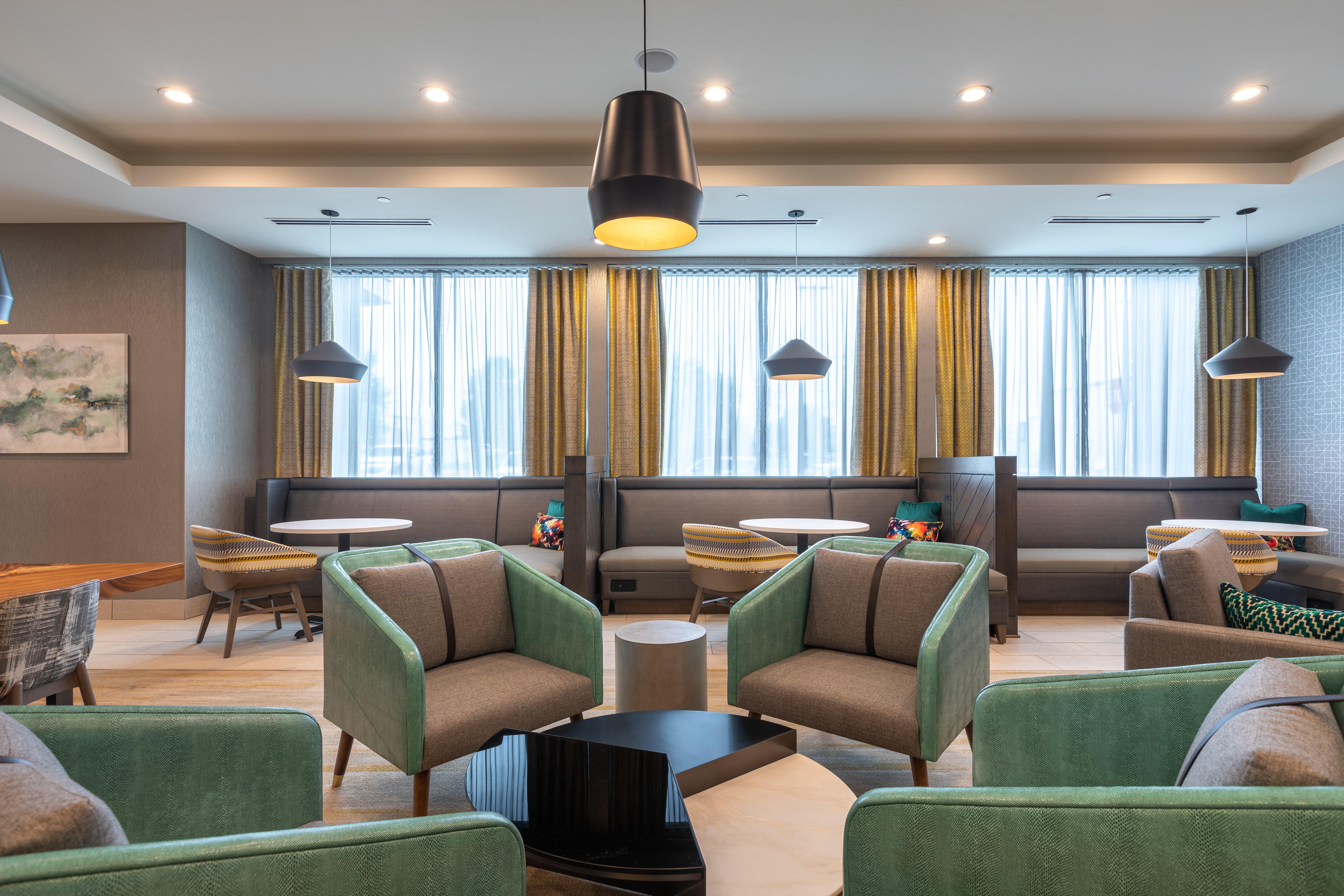 Holiday Inn Greenville - Woodruff Road By Ihg Bagian luar foto