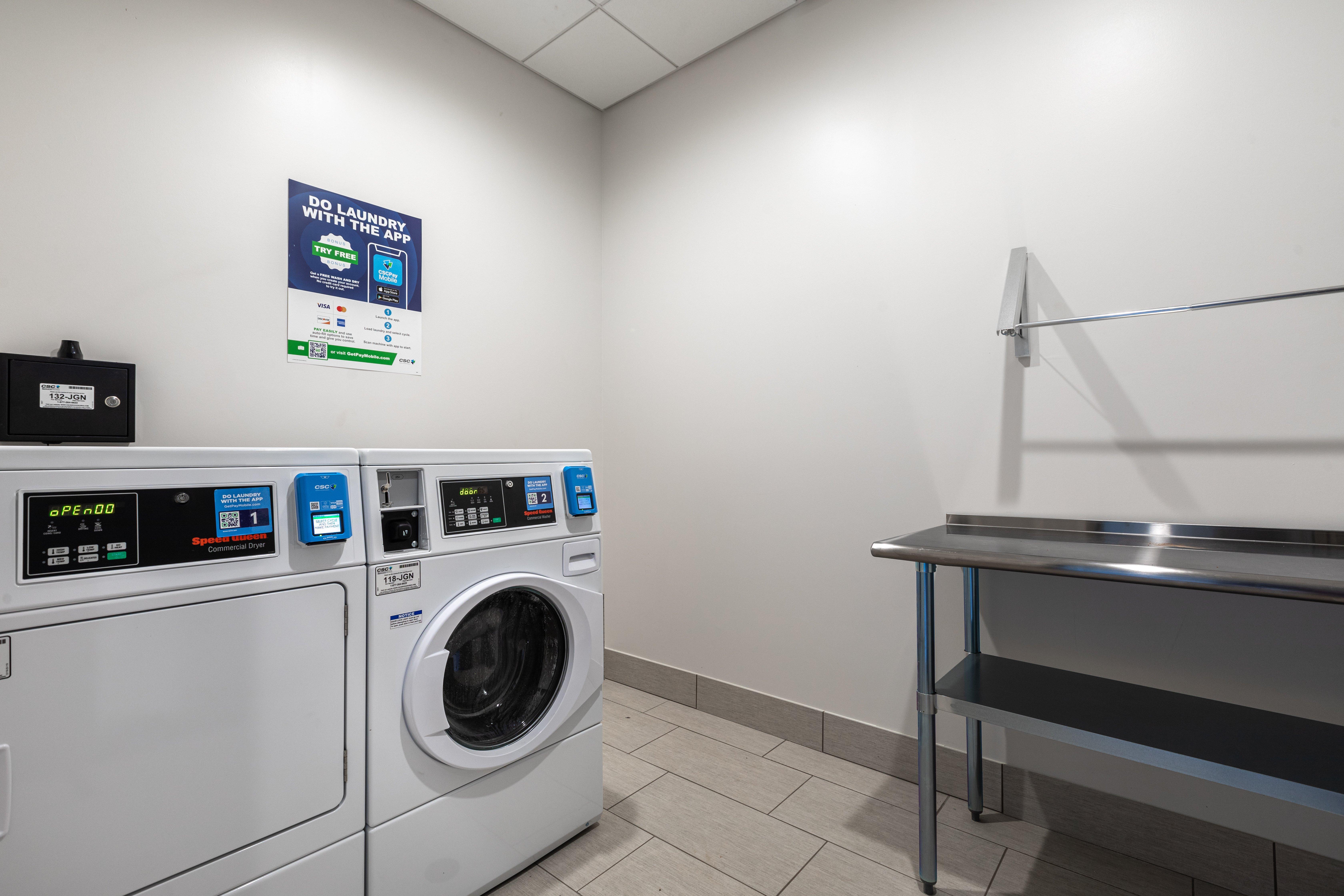 Holiday Inn Greenville - Woodruff Road By Ihg Bagian luar foto